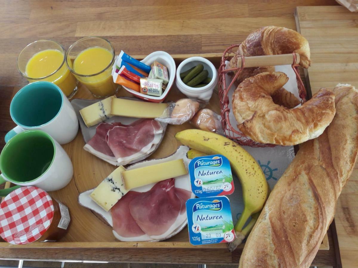 Gite Chez Karine Et Roland Le Fied Luaran gambar